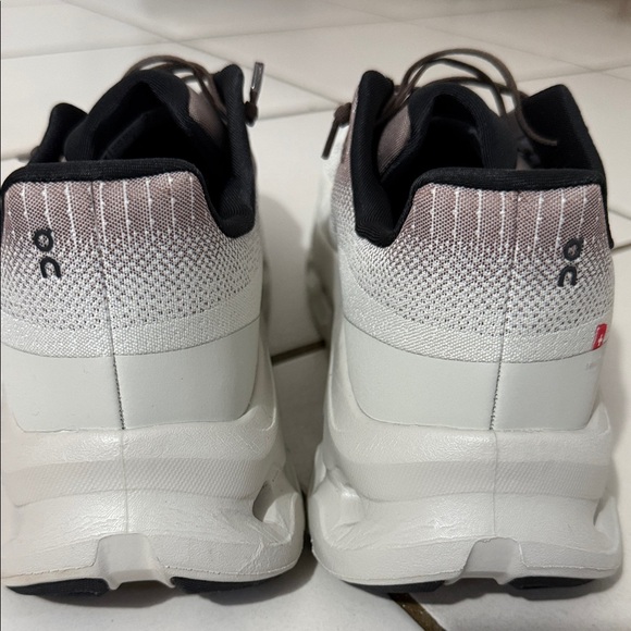 On Running Men's Sneakers in White and Brown - Picture 4 of 5